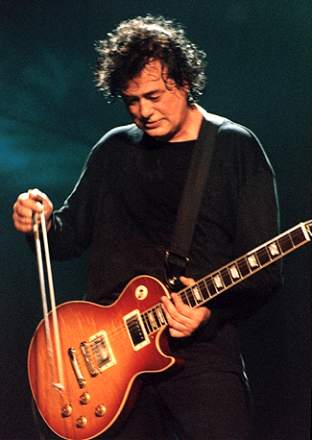 Jimmy Page, July 16th, 1998 at MSG,NYC